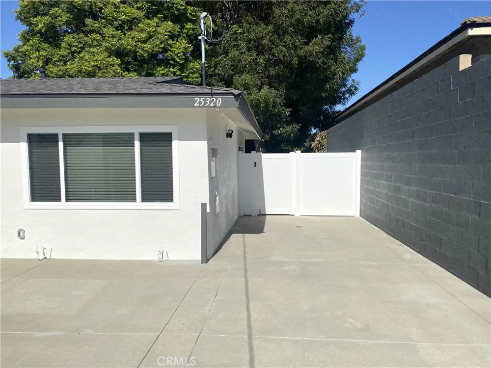 25320 Cypress Lomita, CA 90717