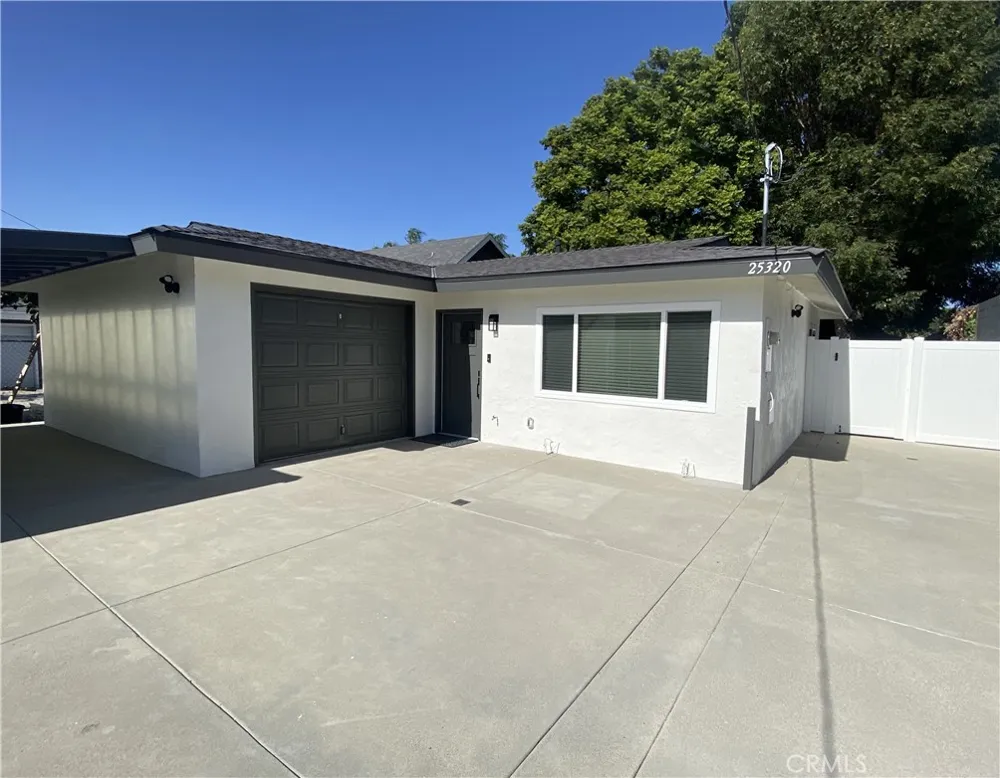25320 Cypress Lomita, CA 90717