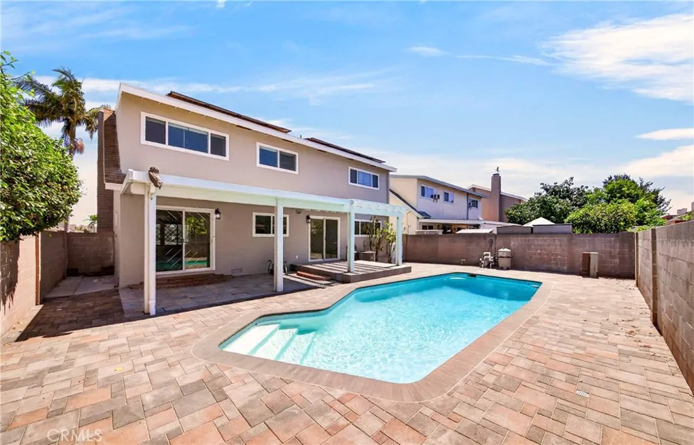 8321 Santa Margarita La Palma, CA 90623