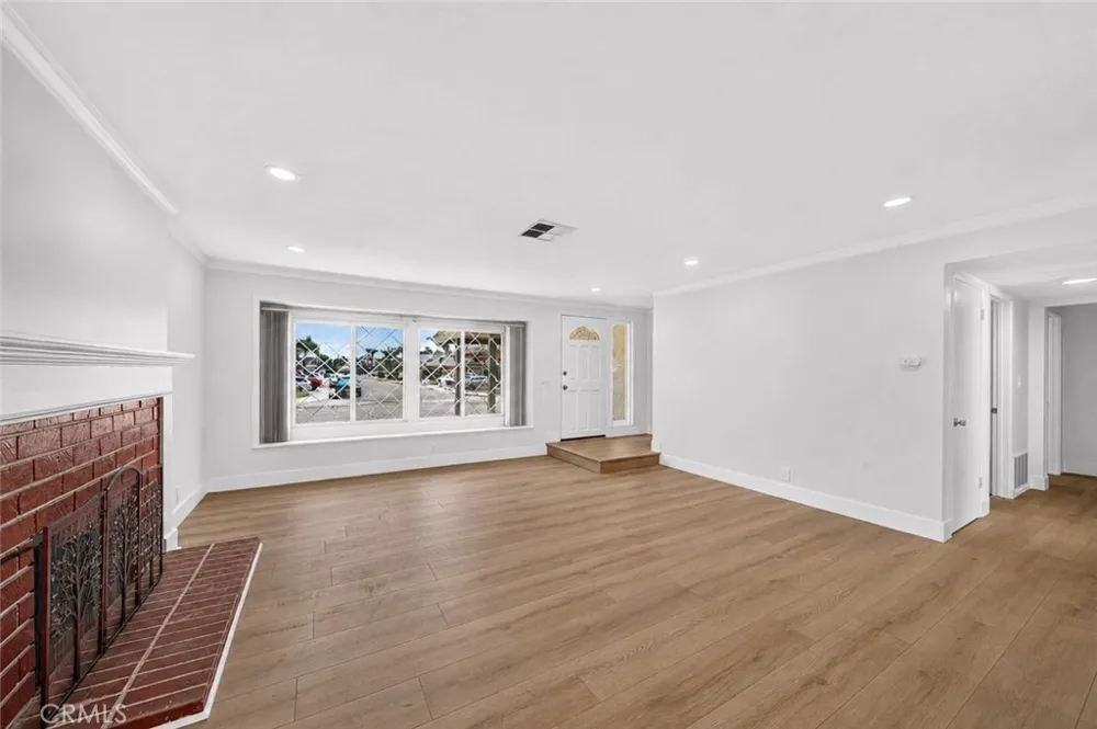 8321 Santa Margarita La Palma, CA 90623