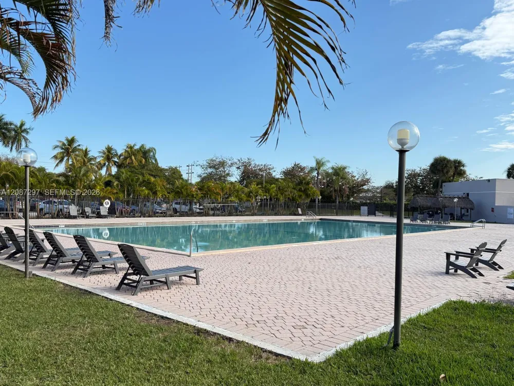 8730 SW 133rd Ave Rd #116 Miami, FL 33183