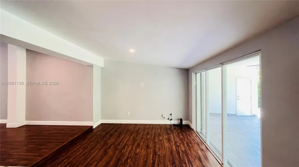 2250 SW 23rd St Miami, FL 33145