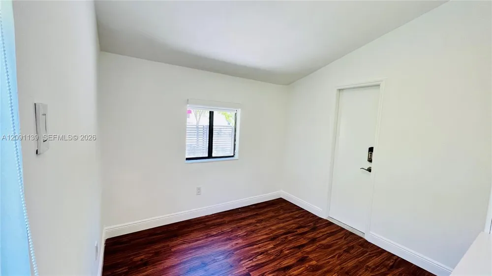 2250 SW 23rd St Miami, FL 33145