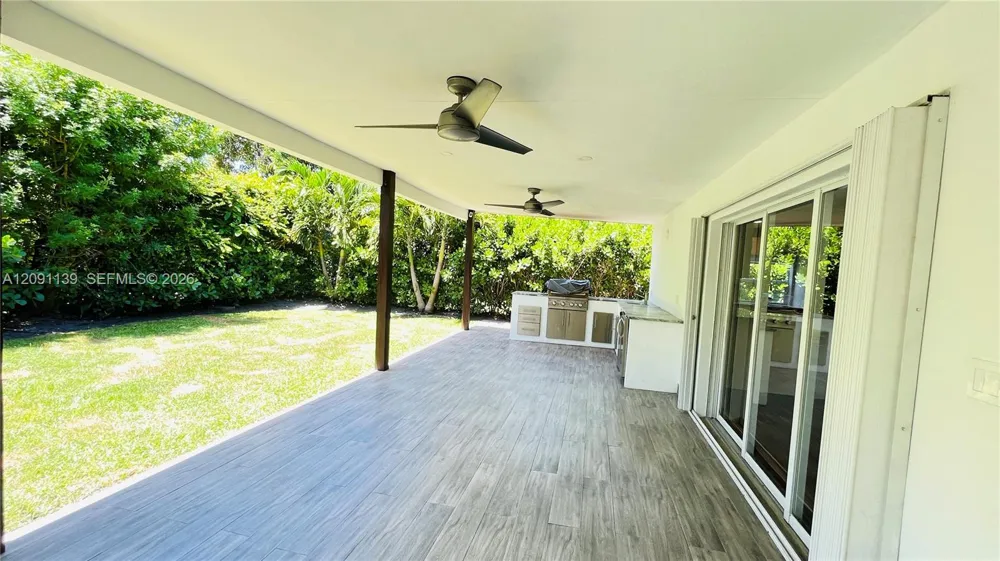 2250 SW 23rd St Miami, FL 33145