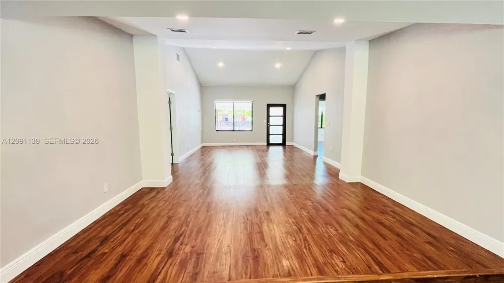 2250 SW 23rd St Miami, FL 33145