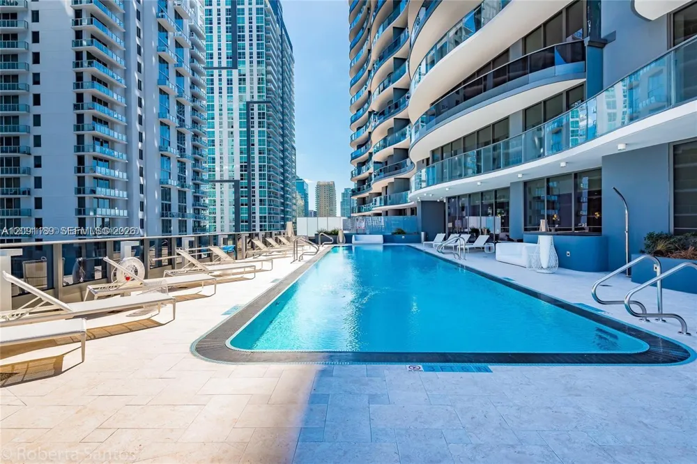 1000 Brickell Plz #3011 Miami, FL 33131