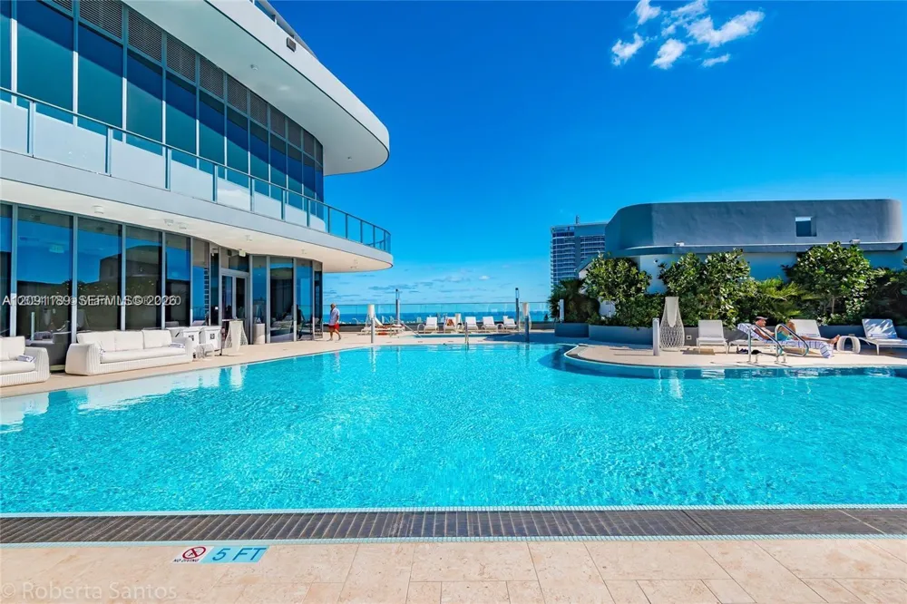 1000 Brickell Plz #3011 Miami, FL 33131