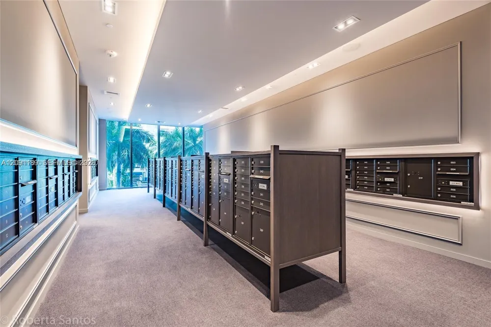 1000 Brickell Plz #3011 Miami, FL 33131
