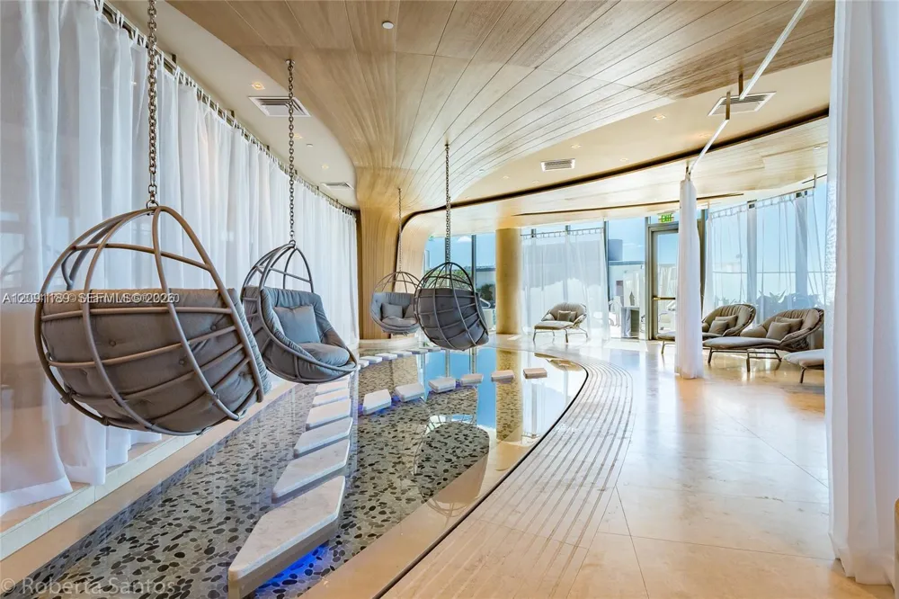 1000 Brickell Plz #3011 Miami, FL 33131