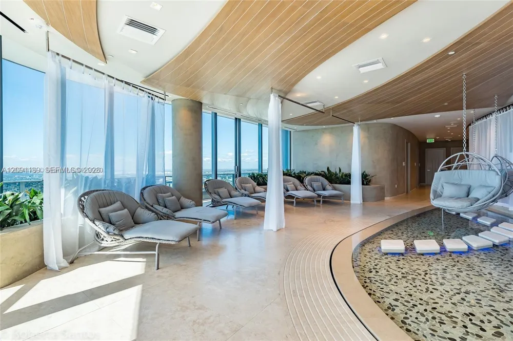 1000 Brickell Plz #3011 Miami, FL 33131