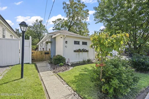 42 East Avenue