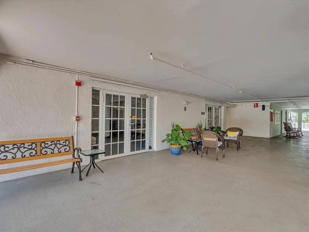 4025 Federal #121C Oakland Park, FL 33308