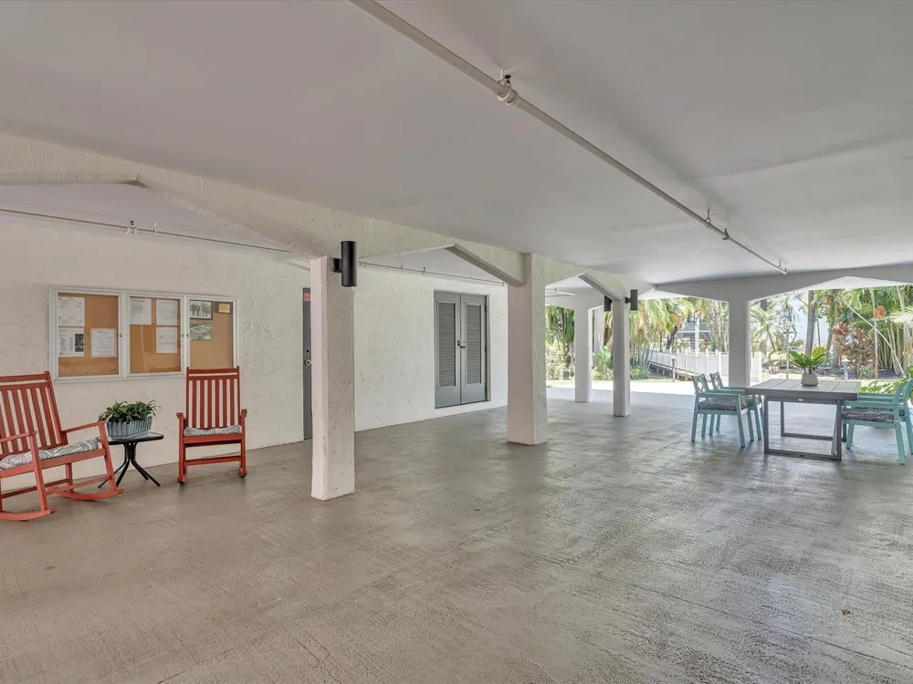 4025 Federal #121C Oakland Park, FL 33308