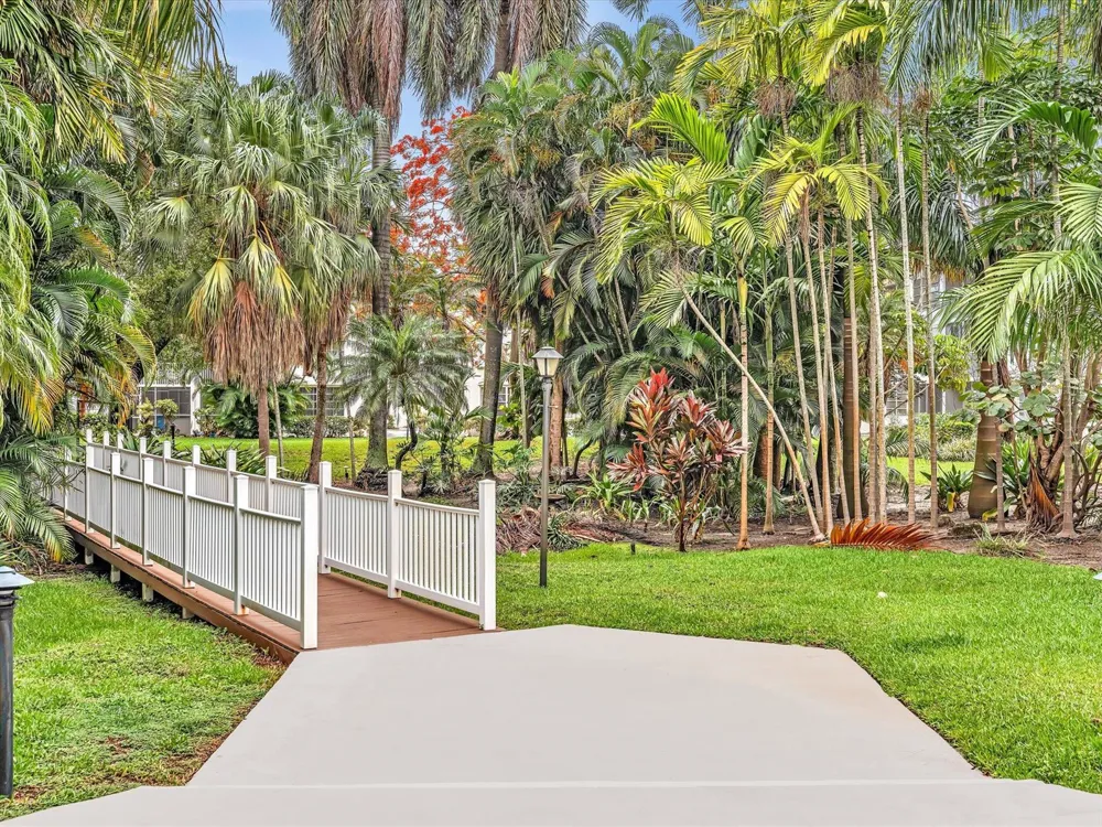 4025 Federal #121C Oakland Park, FL 33308