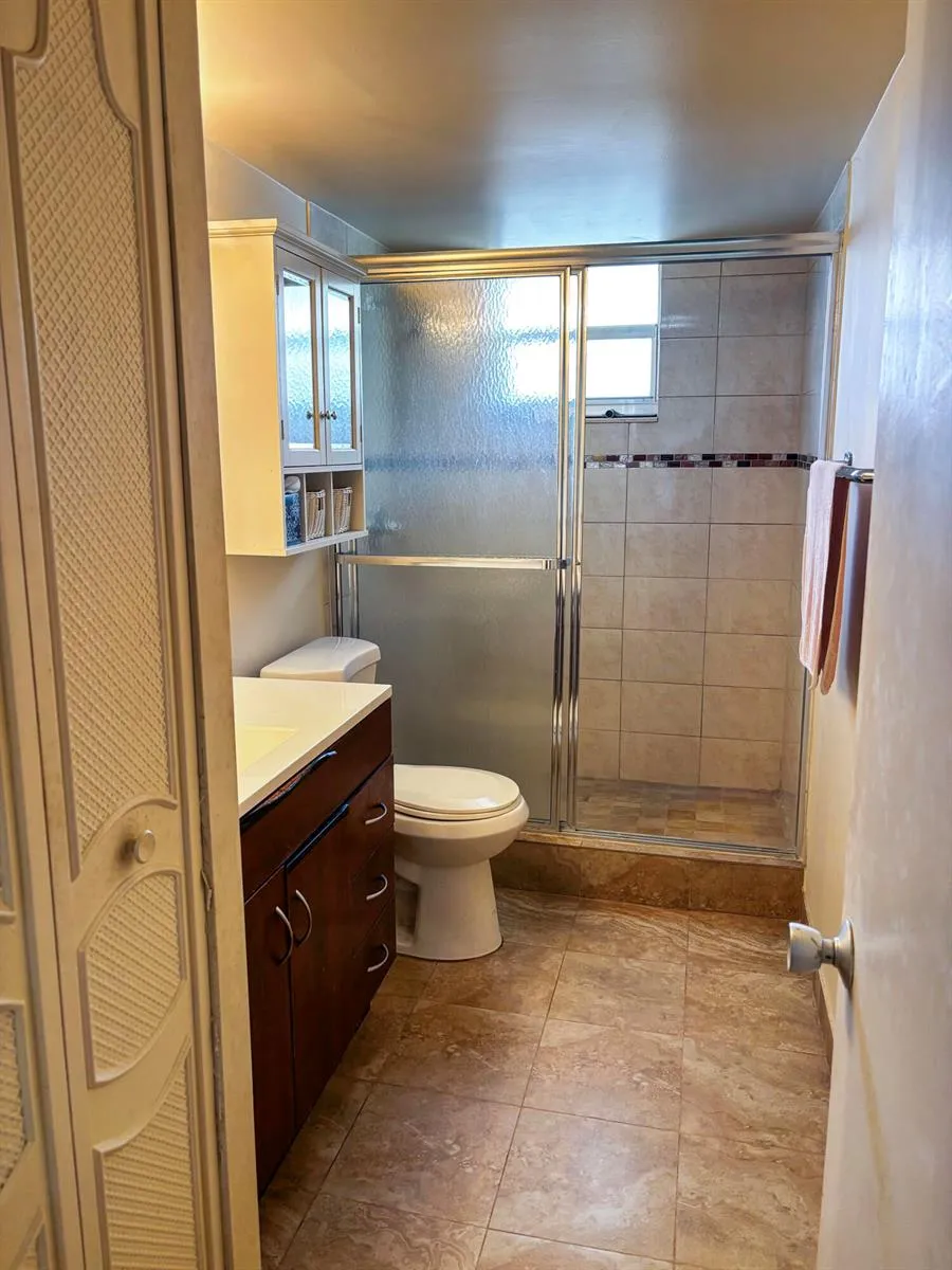 4025 Federal #121C Oakland Park, FL 33308