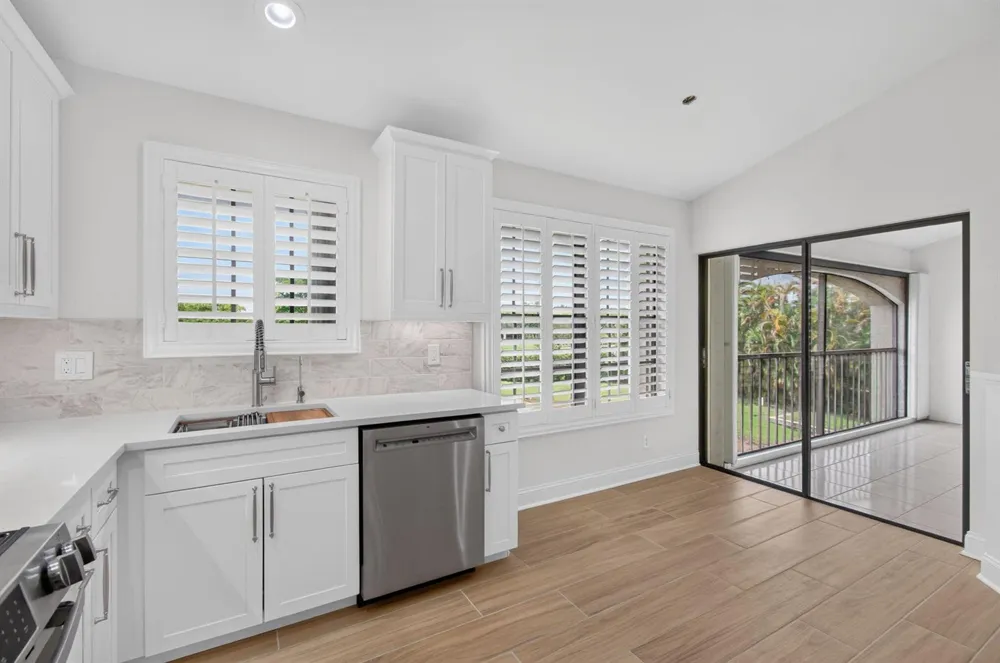 8320 Waterline Drive #202 Boynton Beach, FL 33472