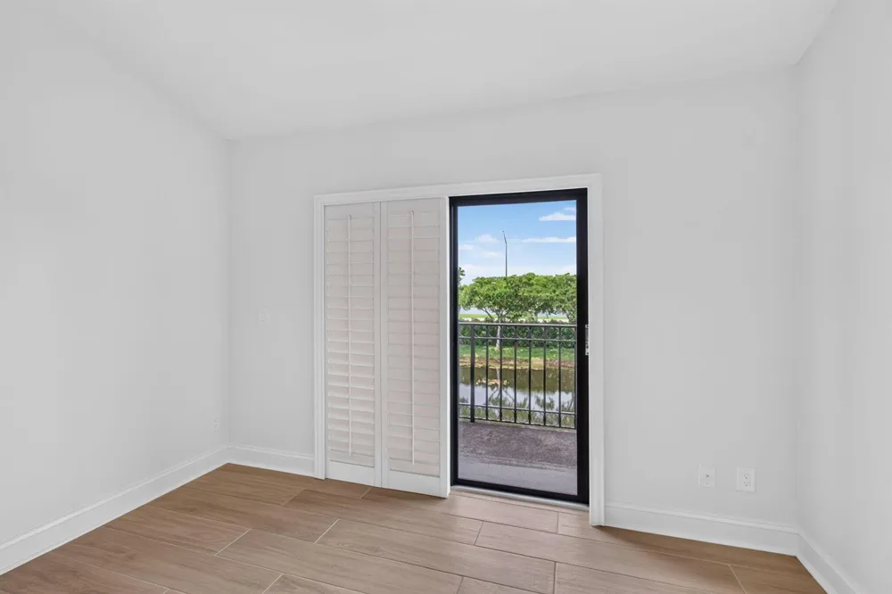 8320 Waterline Drive #202 Boynton Beach, FL 33472