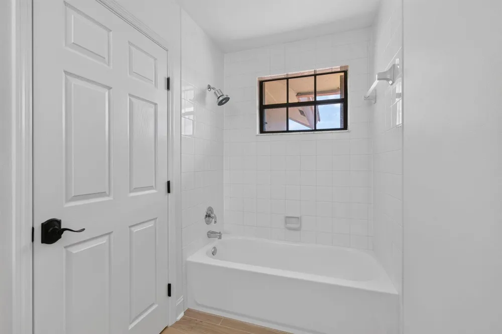 8320 Waterline Drive #202 Boynton Beach, FL 33472