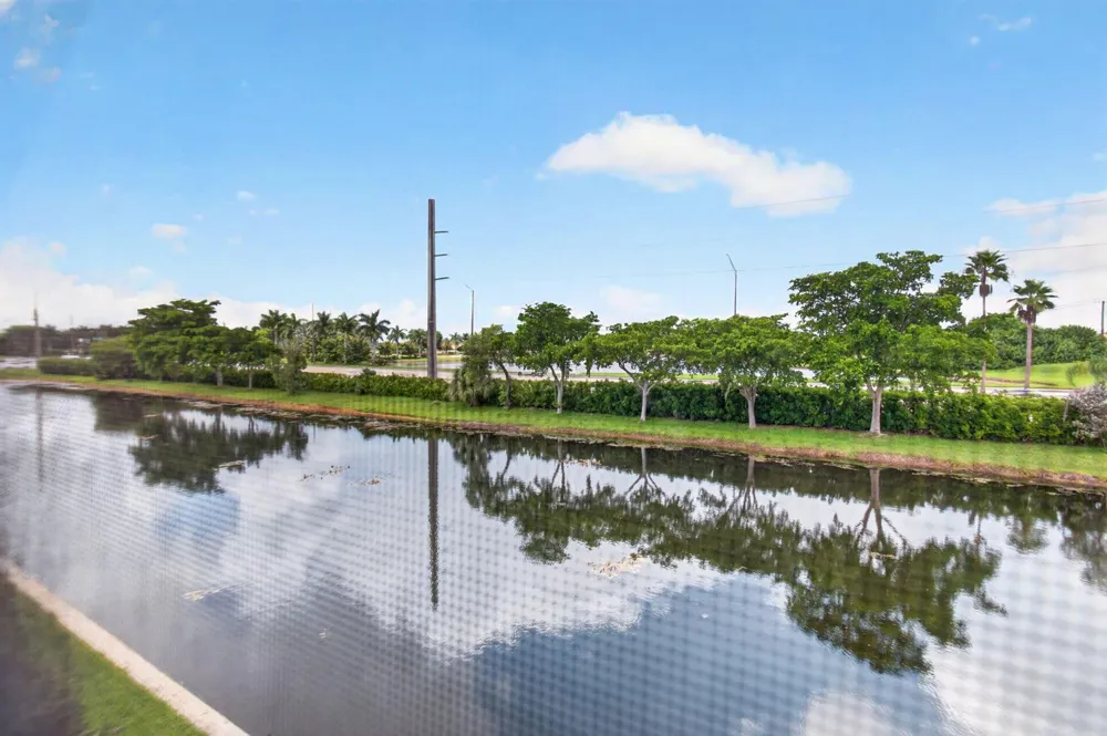 8320 Waterline Drive #202 Boynton Beach, FL 33472