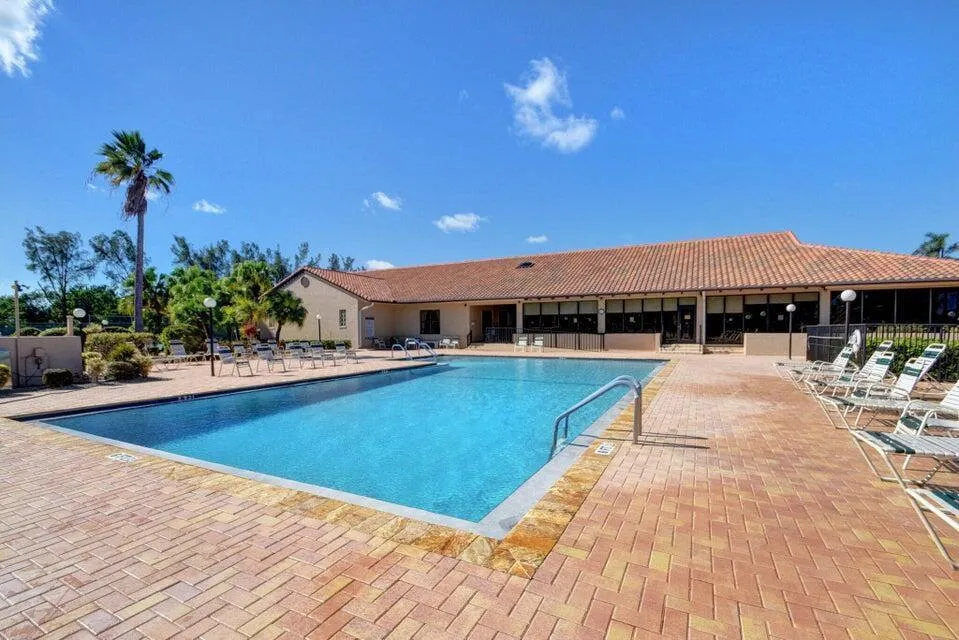 8320 Waterline Drive #202 Boynton Beach, FL 33472