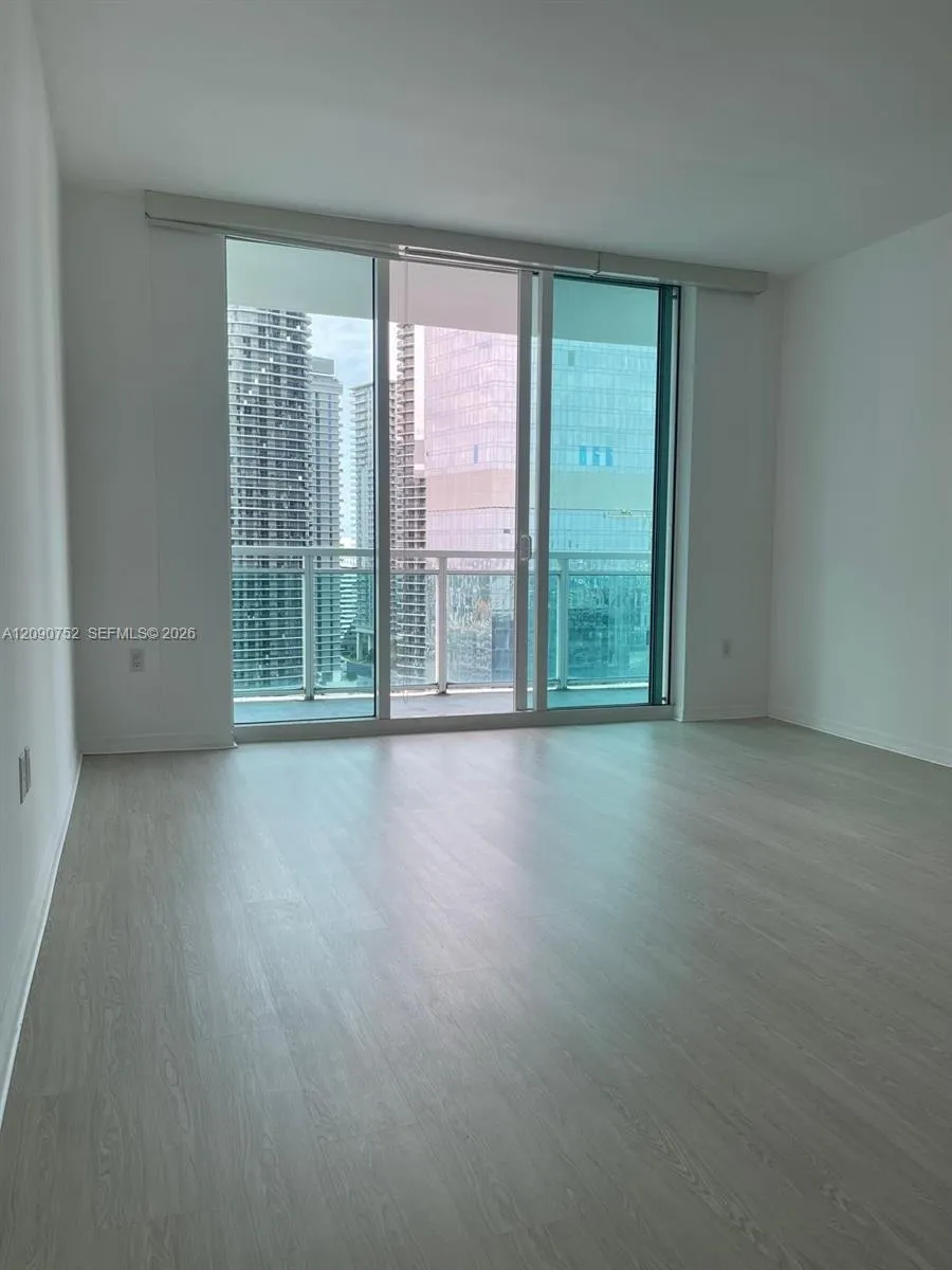 951 Brickell Ave #2803 Miami, FL 33131