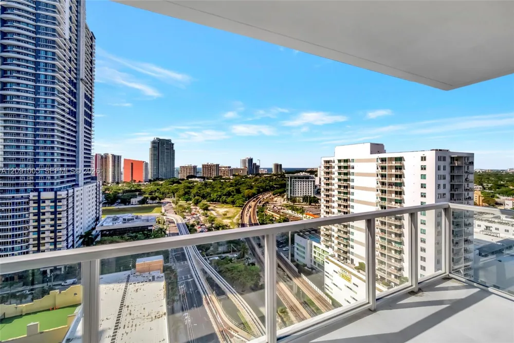 79 SW 12th St #2201-S Miami, FL 33130