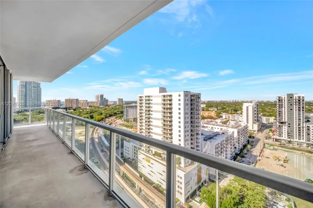 79 SW 12th St #2201-S Miami, FL 33130