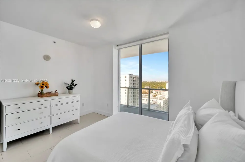 79 SW 12th St #2201-S Miami, FL 33130
