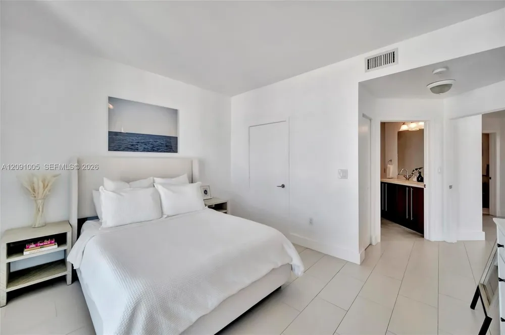 79 SW 12th St #2201-S Miami, FL 33130