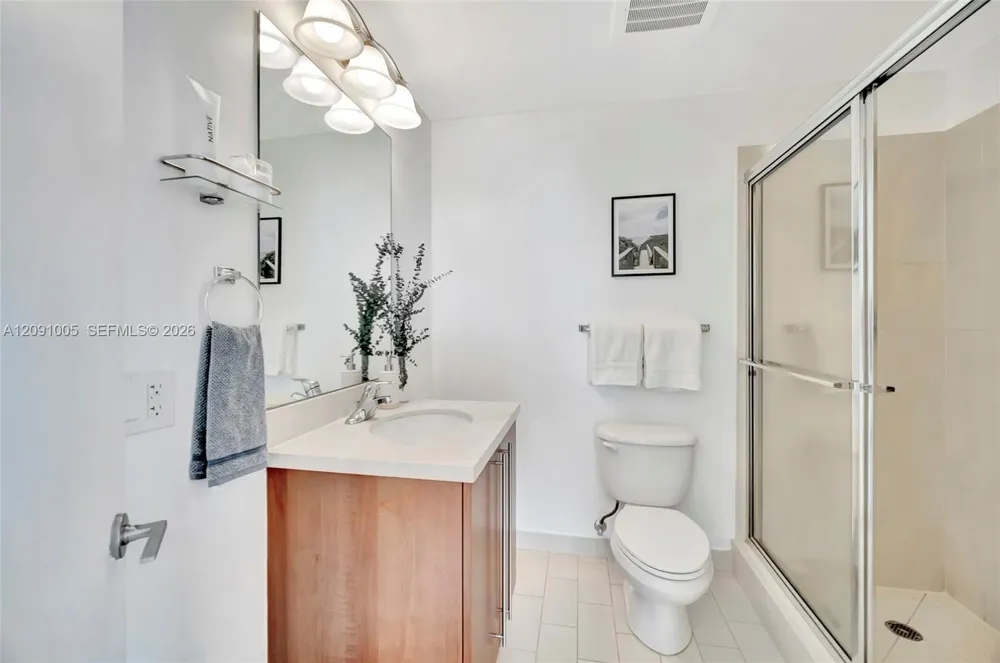 79 SW 12th St #2201-S Miami, FL 33130
