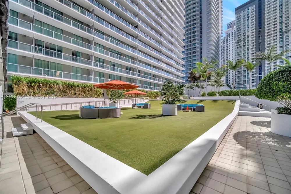 79 SW 12th St #2201-S Miami, FL 33130