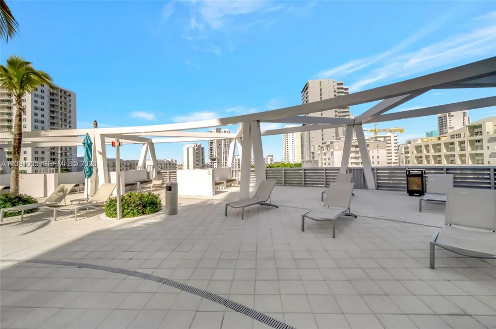 79 SW 12th St #2201-S Miami, FL 33130