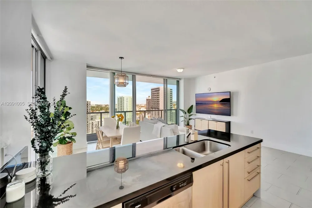 79 SW 12th St #2201-S Miami, FL 33130
