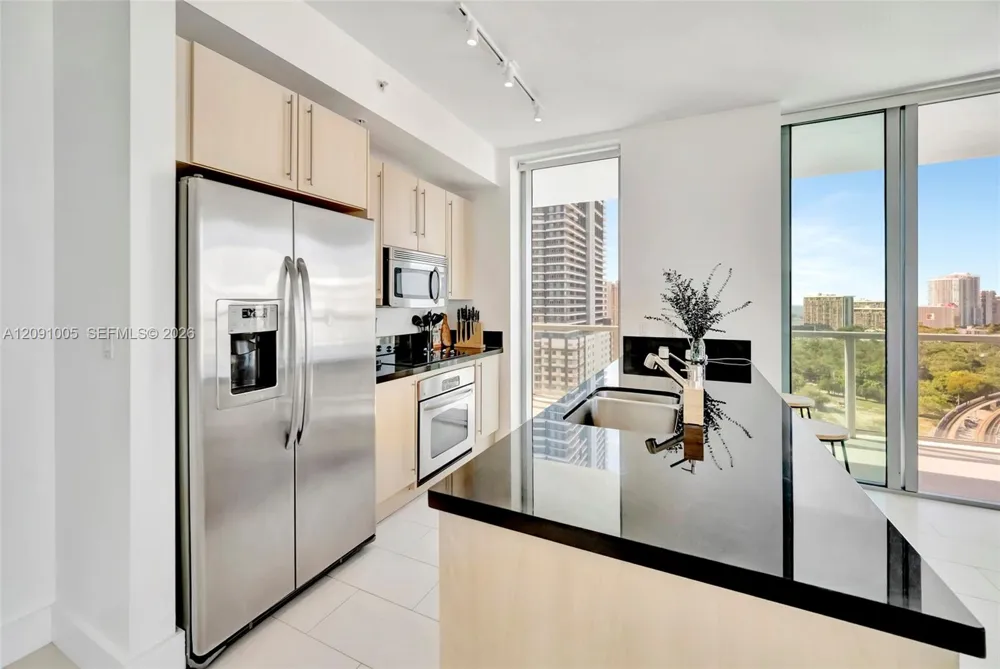 79 SW 12th St #2201-S Miami, FL 33130