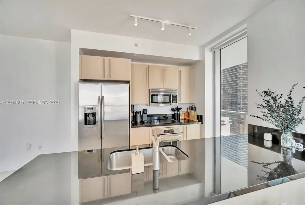 79 SW 12th St #2201-S Miami, FL 33130