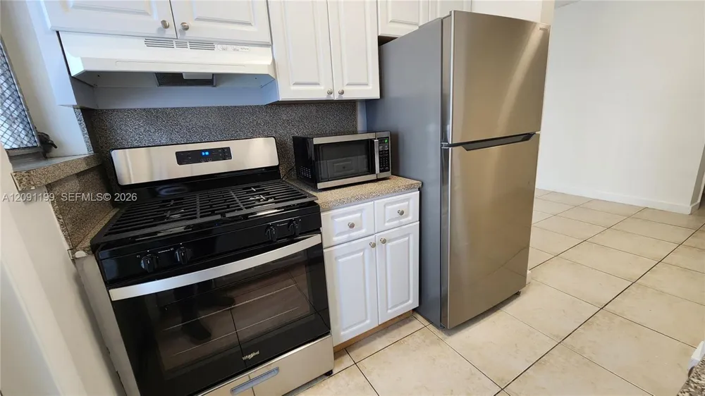 1231 Pennsylvania Ave #10 Miami Beach, FL 33139