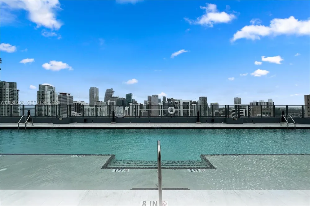121 NE 5th St #2109 Miami, FL 33132