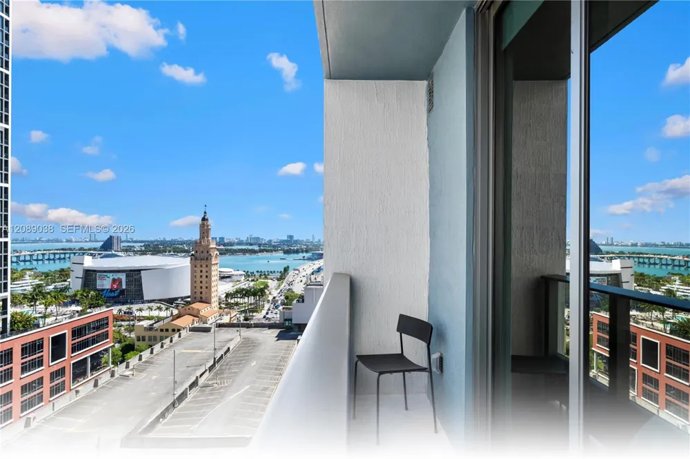 121 NE 5th St #2109 Miami, FL 33132