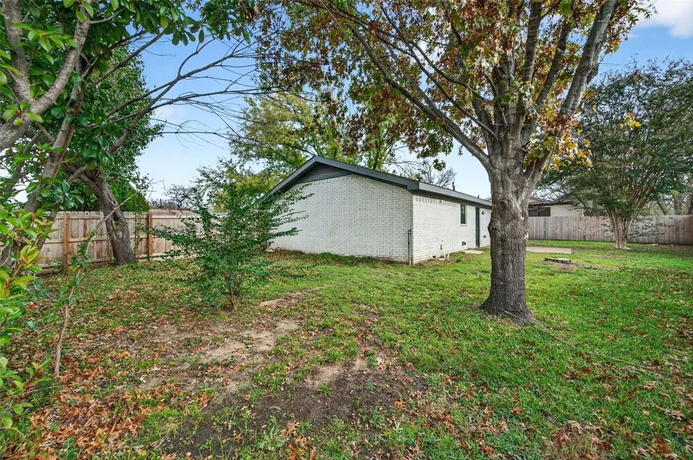 604 E Summit Street Sherman, TX 75090