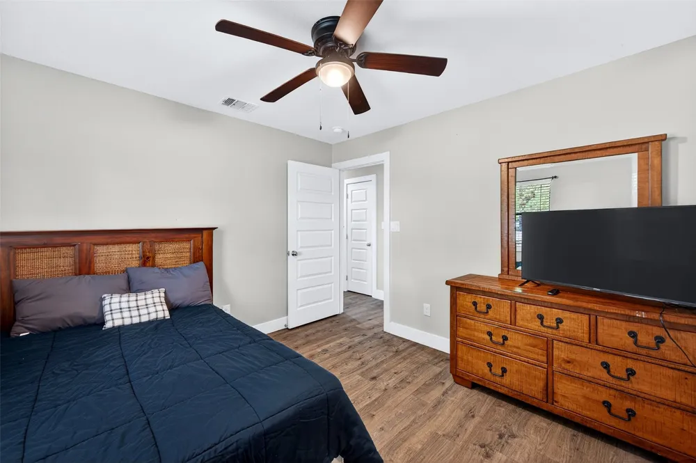 604 E Summit Street Sherman, TX 75090