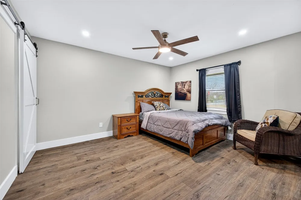 604 E Summit Street Sherman, TX 75090
