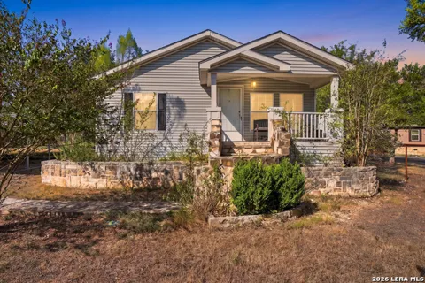 3006 Indian Hills Dr