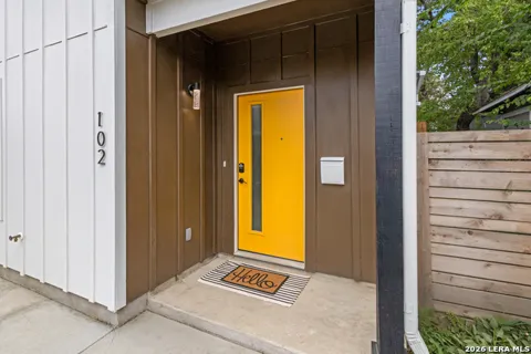 829 Kayton Ave
