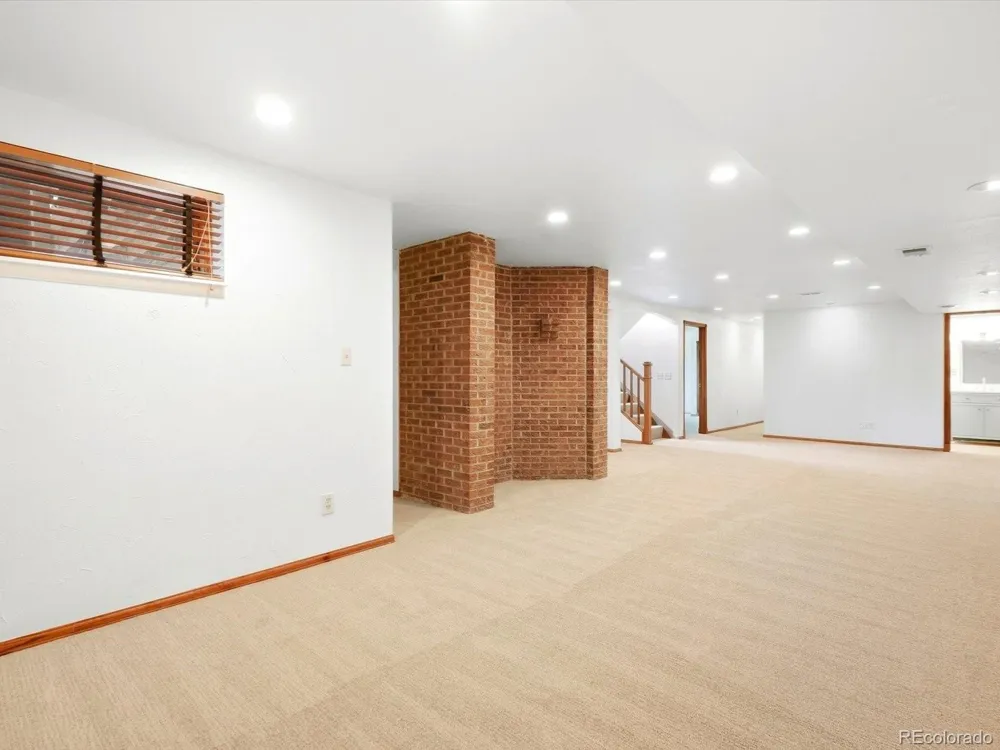 8811 Thunderbird Court Parker, CO 80134