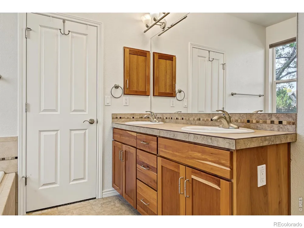 1524 Henry Court Longmont, CO 80501