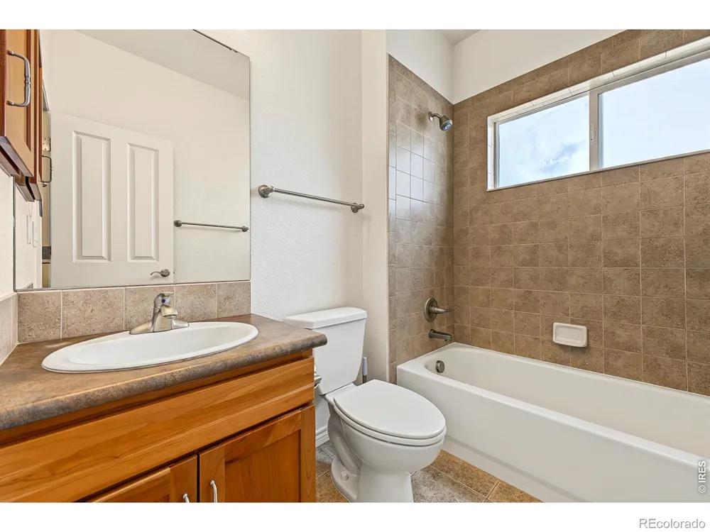1524 Henry Court Longmont, CO 80501
