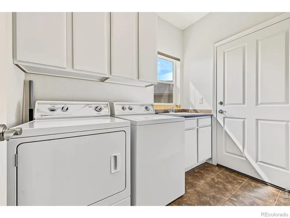 1524 Henry Court Longmont, CO 80501