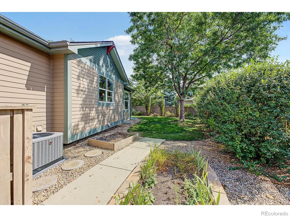 1524 Henry Court Longmont, CO 80501