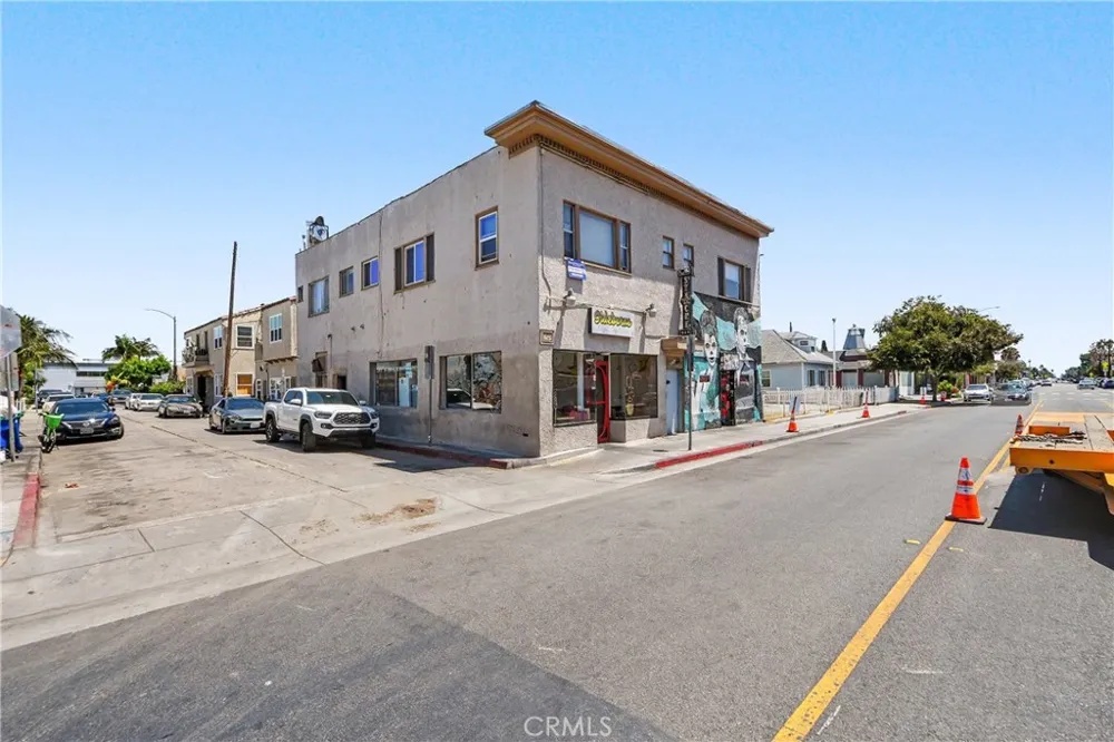 939 E 4th Long Beach, CA 90802