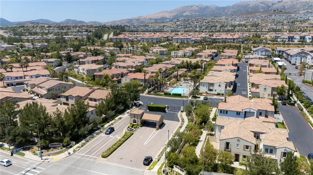 11316 Paseo La Cumbre Porter Ranch, CA 91326